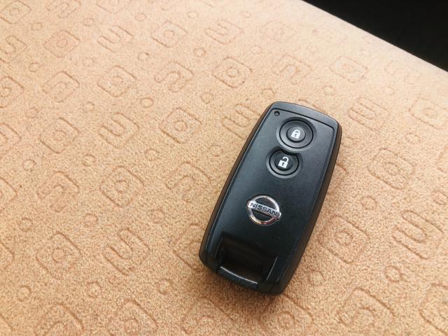 モコ Ｅ　盗難防止　ベンチシートフルフラット　ベンチ　ワイヤレスキー　助手席エアバック　スマ－トキ－　ＡＵＴＯエアコン　衝突安全ボディ　ＰＷ　ＰＳ　ＡＢＳ　運転席エアバッグ（59枚目）