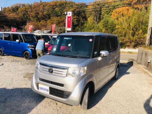 N-BOX G・Lパッケージ 電動格納式ミラー I-STOP ベンチ席 全席PW ナビテレビ 1セグ 衝突安全ボディ AAC 横滑り防止 スマートキー DVD再生 メモリーナビ ABS ETC USB接続 キーレスE(4枚目)