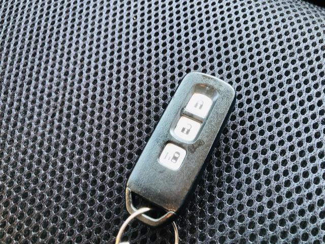 N-BOX G・Lパッケージ 電動格納式ミラー I-STOP ベンチ席 全席PW ナビテレビ 1セグ 衝突安全ボディ AAC 横滑り防止 スマートキー DVD再生 メモリーナビ ABS ETC USB接続 キーレスE(27枚目)