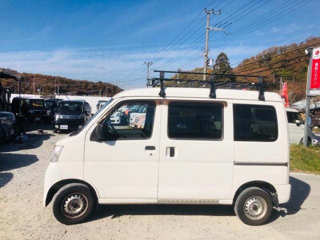 サンバーバン トランスポーター　Ｗエアバッグ　エアバッグ　バックカメラ　フロントパワーウィンドウ　パワステ　エアコン（6枚目）