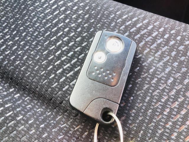 ライフ ディーバスマートスタイル 電動格納ドアミラー フルオートエアコン Wエアバック ベンチシート スマートキー 衝突安全ボディ パワーウィンドウ キーレス ABS PS エアバック バックカメ(60枚目)