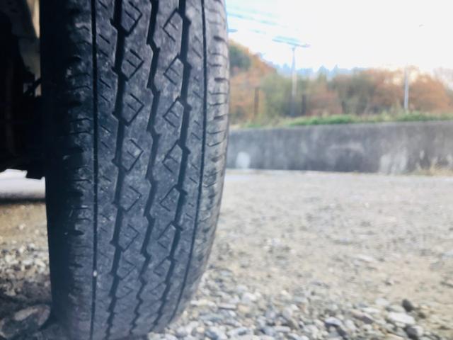 スクラムトラック ＫＣエアコン・パワステ　修復歴無し　パワステ付き　運転席エアバッグ　助手席エアバッグ（80枚目）