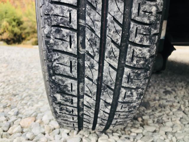 ムーヴ Ｌ　電動格納ミラ－　ＰＳ　ＰＷ　ＡＣ　キーレス付き　運転席助手席エアバック　運転席エアバッグ　フロントベンチシート　衝突安全ボディ　ＡＢＳ（75枚目）