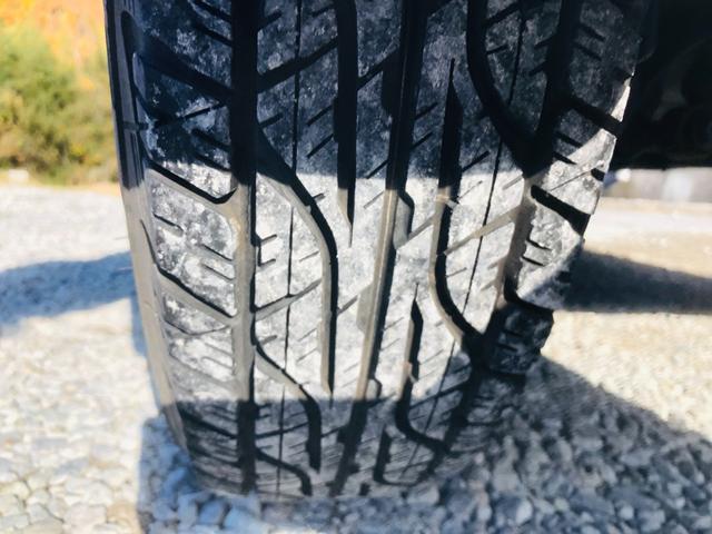 ジムニー ランドベンチャー　修復歴無し　５速ＭＴ　前席パワーウインドウ　助手席エアバック　運転席エアバッグ　４ＷＤ車　キーレス付　ＰＳ　衝突安全ボディ　ＡＢＳ付　ＥＴＣ　ターボー　ＡＴエアコン（40枚目）