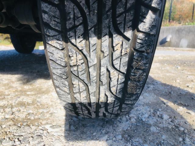 ジムニー ランドベンチャー　修復歴無し　５速ＭＴ　前席パワーウインドウ　助手席エアバック　運転席エアバッグ　４ＷＤ車　キーレス付　ＰＳ　衝突安全ボディ　ＡＢＳ付　ＥＴＣ　ターボー　ＡＴエアコン（41枚目）