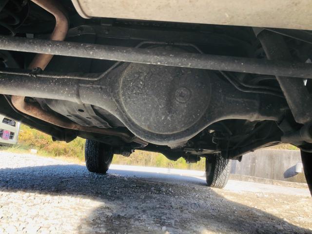ジムニー ランドベンチャー　修復歴無し　５速ＭＴ　前席パワーウインドウ　助手席エアバック　運転席エアバッグ　４ＷＤ車　キーレス付　ＰＳ　衝突安全ボディ　ＡＢＳ付　ＥＴＣ　ターボー　ＡＴエアコン（42枚目）