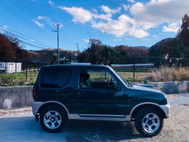 ジムニー ランドベンチャー　修復歴無し　５速ＭＴ　前席パワーウインドウ　助手席エアバック　運転席エアバッグ　４ＷＤ車　キーレス付　ＰＳ　衝突安全ボディ　ＡＢＳ付　ＥＴＣ　ターボー　ＡＴエアコン（47枚目）