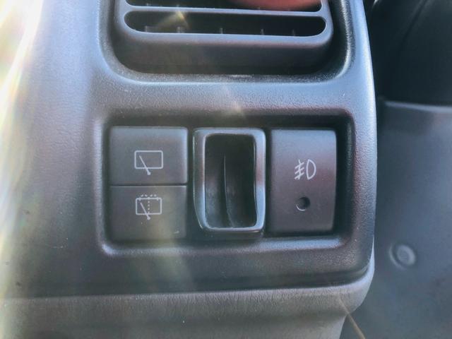 ジムニー ランドベンチャー　修復歴無し　５速ＭＴ　前席パワーウインドウ　助手席エアバック　運転席エアバッグ　４ＷＤ車　キーレス付　ＰＳ　衝突安全ボディ　ＡＢＳ付　ＥＴＣ　ターボー　ＡＴエアコン（61枚目）