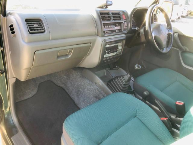 ジムニー ランドベンチャー　修復歴無し　５速ＭＴ　前席パワーウインドウ　助手席エアバック　運転席エアバッグ　４ＷＤ車　キーレス付　ＰＳ　衝突安全ボディ　ＡＢＳ付　ＥＴＣ　ターボー　ＡＴエアコン（71枚目）