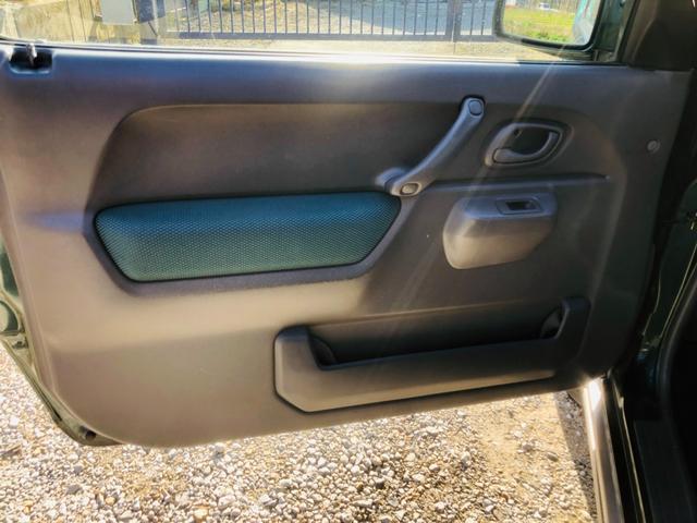 ジムニー ランドベンチャー　修復歴無し　５速ＭＴ　前席パワーウインドウ　助手席エアバック　運転席エアバッグ　４ＷＤ車　キーレス付　ＰＳ　衝突安全ボディ　ＡＢＳ付　ＥＴＣ　ターボー　ＡＴエアコン（72枚目）