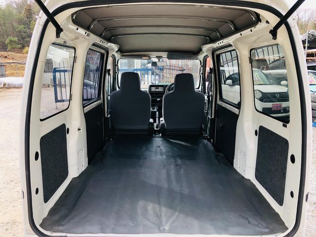 ハイゼットカーゴ スペシャル　５速ＭＴ　エアバック　パワステ　マニュアルエアコン　両側スライドドア　ダブルエアバッグ　フルフラット（68枚目）