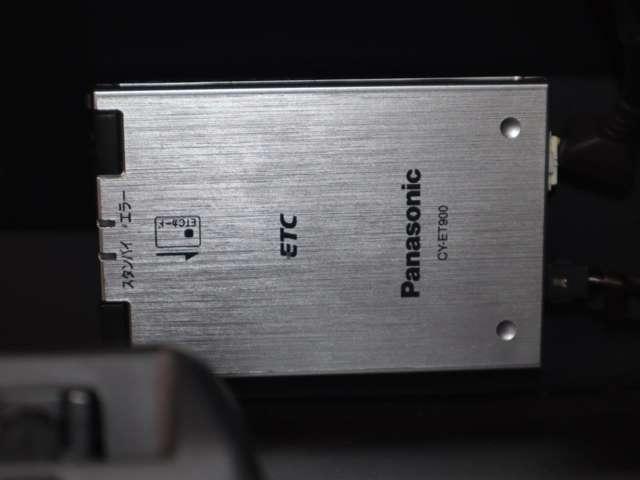 ＥＴＣももちろん搭載。いちいち料金所で停車する必要なんて当然ないです。スムーズにストレスなくドライブをお楽しみください。（※支払総額にセットアップ費用は含まれておりません。）