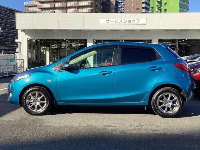 デミオ １．３　１３　スカイアクティブ　シューティングスター　ＥＴＣ車載器　バックカメラ　ＬＥＤヘッドライト（18枚目）