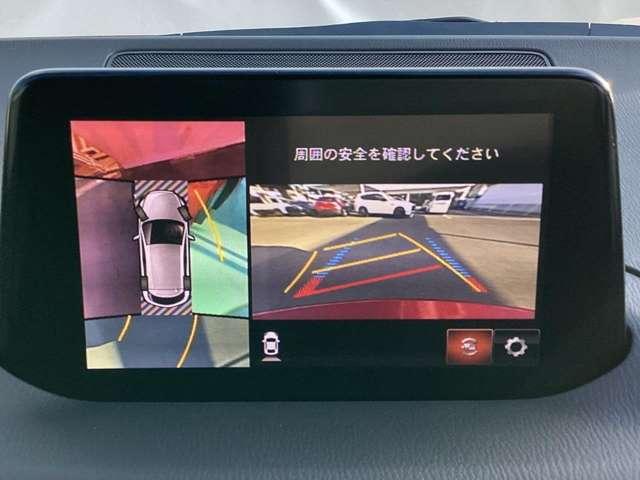 �ԗ��̑O�㍶�E�ɂ���S�̃J�������������邱�ƂŁA�܂�ł����g�̃N���}���󂩂猩�Ă���悤�Ș��Ղł̉f�����f���o���Ă���܂��B�o�b�N�����������̂��ƁA�O�i���Ɏ��E�̈��������_�ł����ɗ����܂��ˁB