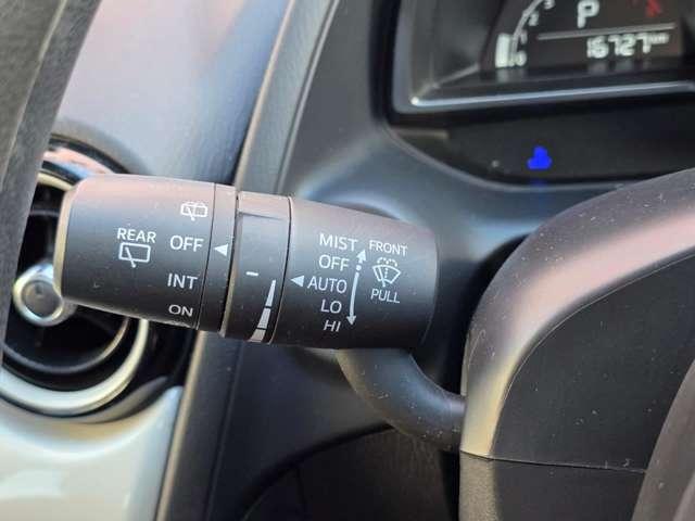 �J�ʂɉ����Ď����Ń��C�p�[���������C���Z���T�[���C�p�[�𓋍ځB�܂��A���x�����@�\�t�ł��̂ŁA���q�l��l�ЂƂ�̂��D�݂ɍ��킹�ă��C�p�[�̍쓮���x�𒲐����邱�Ƃ��ł��܂��B