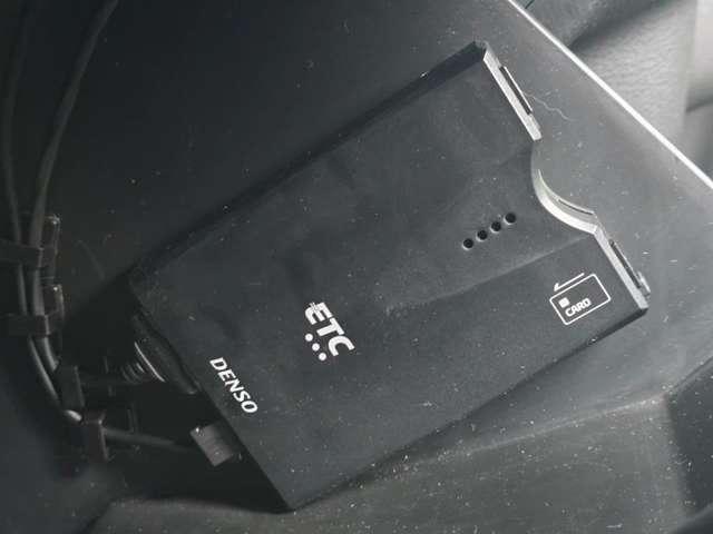 �d�s�b��������񓋍ځB���������������Œ�Ԃ���K�v�Ȃ�ē��R�Ȃ��ł��B�X���[�Y�ɃX�g���X�Ȃ��h���C�u�����y���݂��������B�i���x�����z�ɃZ�b�g�A�b�v��p�͊܂܂�Ă���܂���B�j