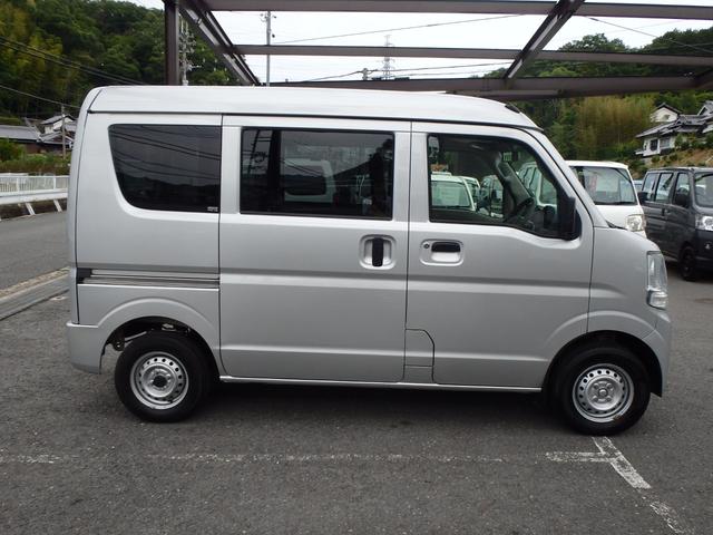 日産 ＮＶ１００クリッパーバン