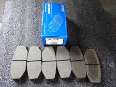 ���ʥ֥졼���ѥåɸ򴹺� 4