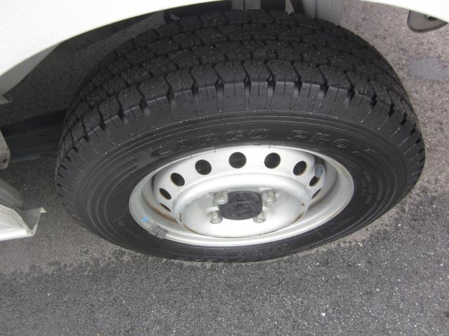 スクラム ＰＡ　ハイルーフ　５ＡＧＳ車　ワンオーナーユーザー買い取り車　オートギヤシフト　エアコン　パワステ　外装少しダメージ（4枚目）