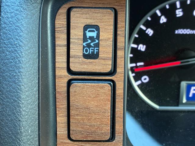 ハイエースバン ロングスーパーGL 5ドア 低床 5人乗 メモリーナビ バックカメラ Bluetooth接続 純正ETC トヨタセーフティセンス ドライブレコーダー スライド式リヤサイドガラス ダブルエアコン キーレスエントリー(10枚目)