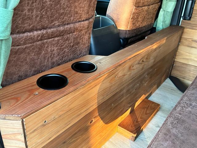 ハイエースバン ロングスーパーGL 5ドア 低床 5人乗 メモリーナビ バックカメラ Bluetooth接続 純正ETC トヨタセーフティセンス ドライブレコーダー スライド式リヤサイドガラス ダブルエアコン キーレスエントリー(40枚目)