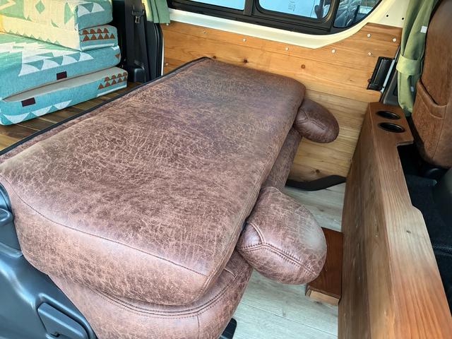 ハイエースバン ロングスーパーGL 5ドア 低床 5人乗 メモリーナビ バックカメラ Bluetooth接続 純正ETC トヨタセーフティセンス ドライブレコーダー スライド式リヤサイドガラス ダブルエアコン キーレスエントリー(43枚目)