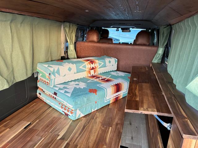 ハイエースバン ロングスーパーGL 5ドア 低床 5人乗 メモリーナビ バックカメラ Bluetooth接続 純正ETC トヨタセーフティセンス ドライブレコーダー スライド式リヤサイドガラス ダブルエアコン キーレスエントリー(52枚目)