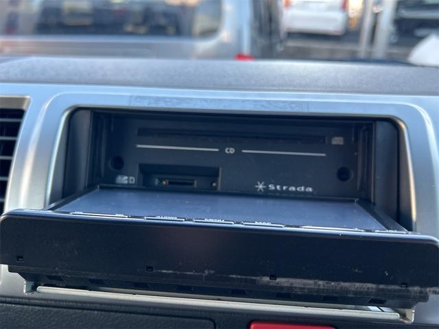 ハイエースバン ロングスーパーＧＬ　５ドア　ディーゼルターボ　フルタイム４ＷＤ　低床　５人乗　トヨタセーフティーセンス　メモリーナビ　Ｂｌｕｅｔｏｏｔｈ接続　バックカメラ　ＥＴＣ　フロアマット　オートライト　２列目小窓　スペアキー有（24枚目）