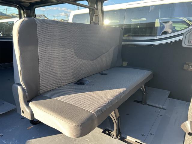 ＮＶ３５０キャラバンバン ロングＤＸ　５ドア　平床　６人乗　ＥＸパック　純正ＳＤナビ　Ｂｌｕｅｔｏｏｔｈ接続　インテリジェントアラウンドビューモニター　純正ＥＴＣ　純正フロアマット　純正ナビ連動ドライブレコーダー　衝突被害軽減ブレーキ（9枚目）