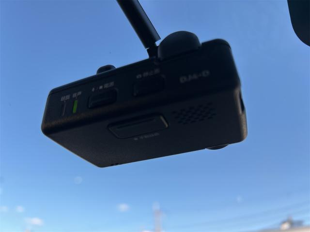 ＮＶ３５０キャラバンバン ロングＤＸ　５ドア　平床　６人乗　ＥＸパック　純正ＳＤナビ　Ｂｌｕｅｔｏｏｔｈ接続　インテリジェントアラウンドビューモニター　純正ＥＴＣ　純正フロアマット　純正ナビ連動ドライブレコーダー　衝突被害軽減ブレーキ（20枚目）