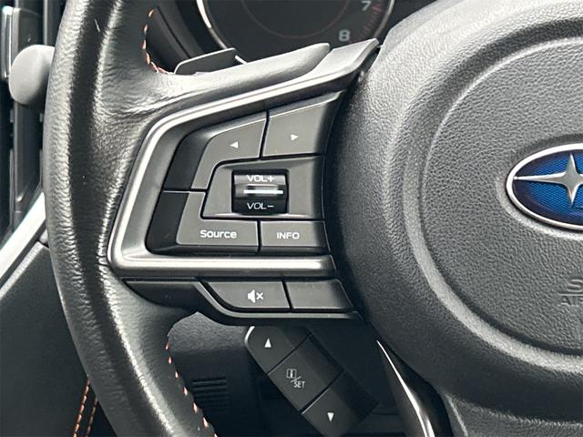 ＸＶ ２．０ｉ－Ｓ　アイサイト　４ＷＤ　純正ＳＤナビ　バックカメラ　Ｂｌｕｅｔｏｏｔｈ接続　フルセグ　ＥＴＣ２．０　純正１８インチアルミホイール　ＬＥＤヘッドライト　前後ドライブレコーダー　パドルシフト　純正フロアマット　トノカバー（9枚目）