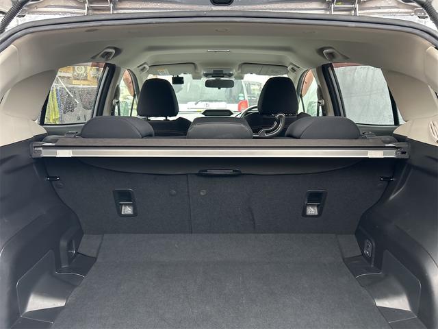 ＸＶ ２．０ｉ－Ｓ　アイサイト　４ＷＤ　純正ＳＤナビ　バックカメラ　Ｂｌｕｅｔｏｏｔｈ接続　フルセグ　ＥＴＣ２．０　純正１８インチアルミホイール　ＬＥＤヘッドライト　前後ドライブレコーダー　パドルシフト　純正フロアマット　トノカバー（16枚目）