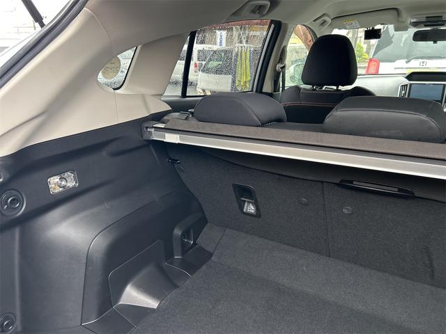 ＸＶ ２．０ｉ－Ｓ　アイサイト　４ＷＤ　純正ＳＤナビ　バックカメラ　Ｂｌｕｅｔｏｏｔｈ接続　フルセグ　ＥＴＣ２．０　純正１８インチアルミホイール　ＬＥＤヘッドライト　前後ドライブレコーダー　パドルシフト　純正フロアマット　トノカバー（17枚目）