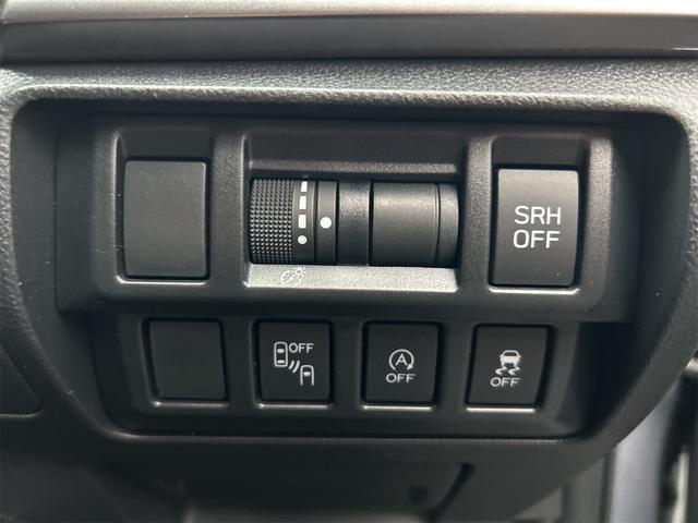 ＸＶ ２．０ｉ－Ｓ　アイサイト　４ＷＤ　純正ＳＤナビ　バックカメラ　Ｂｌｕｅｔｏｏｔｈ接続　フルセグ　ＥＴＣ２．０　純正１８インチアルミホイール　ＬＥＤヘッドライト　前後ドライブレコーダー　パドルシフト　純正フロアマット　トノカバー（20枚目）