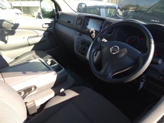 ＮＶ３５０キャラバンバン ロングＤＸ　５ドア　低床　６人乗　純正メモリーナビ　バックカメラ　Ｂｌｕｅｔｏｏｔｈ接続　純正ＥＴＣ　エマージェンシーブレーキ　純正ナビ連動ドライブレコーダー　２列目小窓　プライバシーガラス　純正フロアマット（8枚目）