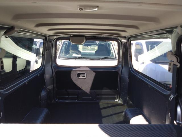 ＮＶ３５０キャラバンバン ロングＤＸ　５ドア　低床　６人乗　純正メモリーナビ　バックカメラ　Ｂｌｕｅｔｏｏｔｈ接続　純正ＥＴＣ　エマージェンシーブレーキ　純正ナビ連動ドライブレコーダー　２列目小窓　プライバシーガラス　純正フロアマット（24枚目）