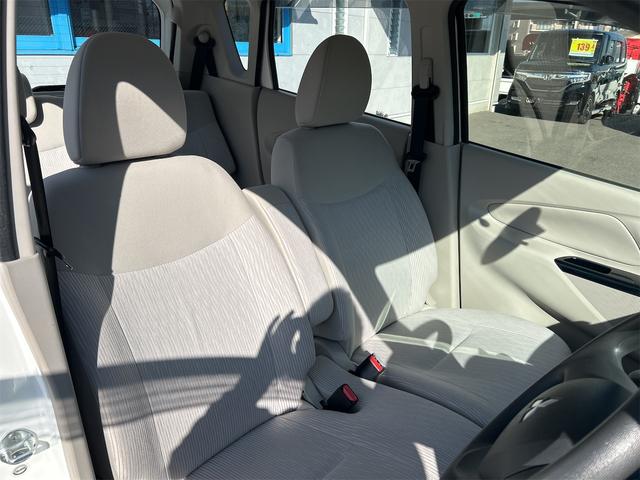 ｅＫワゴン Ｅ　メモリーナビ　Ｂｌｕｅｔｏｏｔｈ接続　純正ＥＴＣ　ワイヤレスキー　スペアキー有　純正ドアバイザー　純正フロアマット　オートリトラミラー　点検整備記録簿付　電動格納ミラー　ベンチシート　車検８年１０月（13枚目）