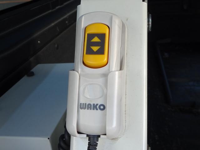 ＮＶ３５０キャラバンバン ロングＤＸターボ　５ドア　ディーゼルターボ　低床　３人乗　純正メモリーナビ　バックカメラ　Ｂｌｕｅｔｏｏｔｈ接続　フルセグ　ＥＴＣ　ＷＡＫＯスーパーリフト４００ｋｇ　エマージェンシーブレーキ　前後ドライブレコーダー（6枚目）