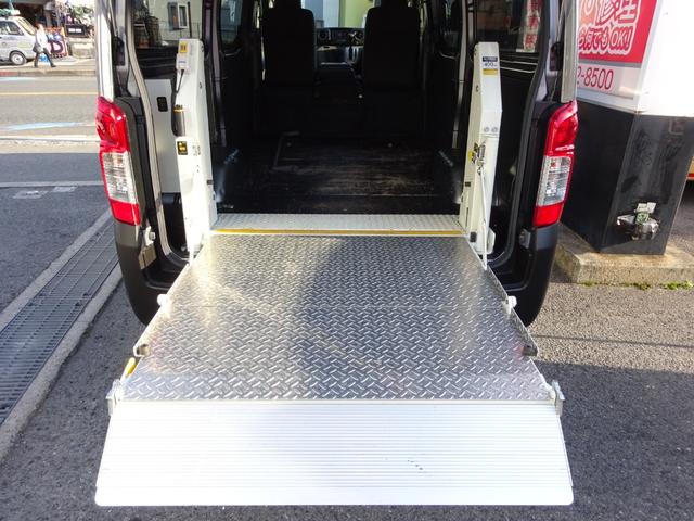 ＮＶ３５０キャラバンバン ロングＤＸターボ　５ドア　ディーゼルターボ　低床　３人乗　純正メモリーナビ　バックカメラ　Ｂｌｕｅｔｏｏｔｈ接続　フルセグ　ＥＴＣ　ＷＡＫＯスーパーリフト４００ｋｇ　エマージェンシーブレーキ　前後ドライブレコーダー（13枚目）