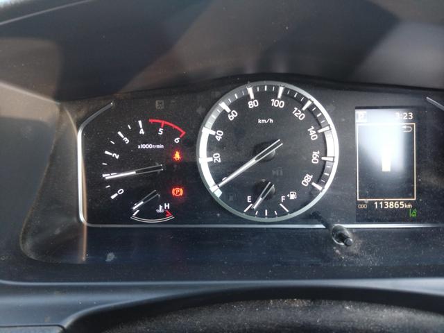 ハイエースバン ロングDX 5ドア ディーゼルターボ フルタイム4WD 低床 6人乗 メモリーナビ Bluetooth接続 ETC ドライブレコーダー トヨタセーフティセンス 純正ルーフラック 2列目小窓 プライバシーガラス(11枚目)