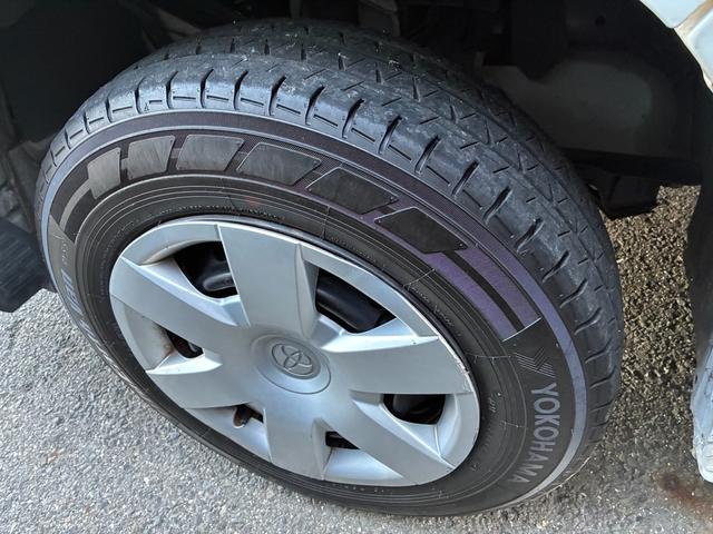 ハイエースバン ロングジャストローＤＸ　５ドア　平床　３人乗　メモリーナビ　Ｂｌｕｅｔｏｏｔｈ接続　地デジ　バックカメラ　純正ＥＴＣ　前後ドライブレコーダー　トヨタセーフティセンス　仕切カーテン　ウインドゥガード　２列目小窓　ワンオーナー（36枚目）