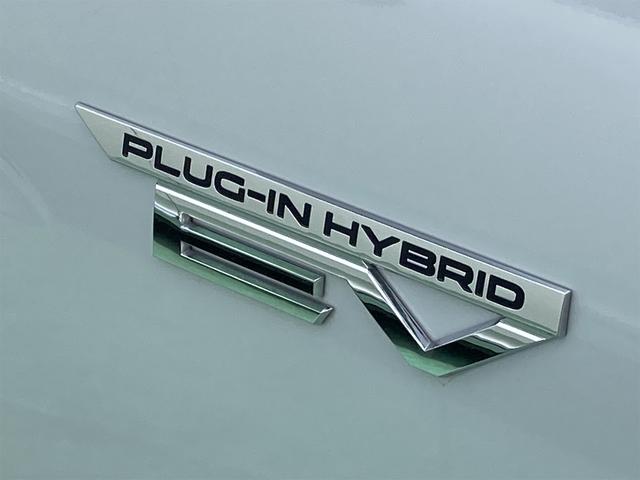 エクリプスクロスＰＨＥＶ Ｐ　４ＷＤ　全周囲カメラ　クリアランスソナー　オートクルーズコントロール　レーンアシスト　パワーシート　衝突被害軽減システム　ナビ　ＴＶ　オートマチックハイビーム　オートライト　ＬＥＤヘッドランプ（25枚目）