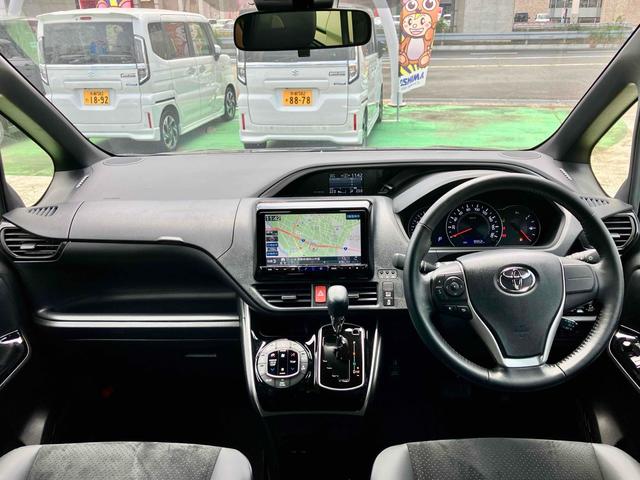 TOYOTA VOXY ZS KIRAMEKI III Best Japan Spec Recon Car for Import Malaysia