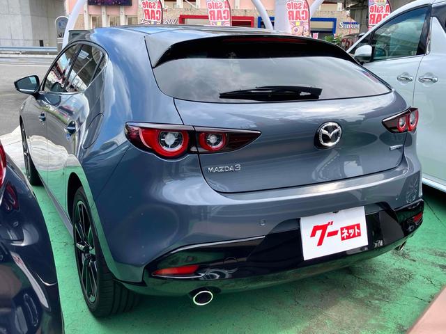 ＭＡＺＤＡ３ファストバック ２０Ｓ　ブラックトーンエディション　全周囲カメラ　クリアランスソナー　アダプティブクルーズコントロール　レーンアシスト　衝突被害軽減システム　アルミホイール　オートマチックハイビーム　オートライト　ＬＥＤヘッドランプ　パワーシート（17枚目）