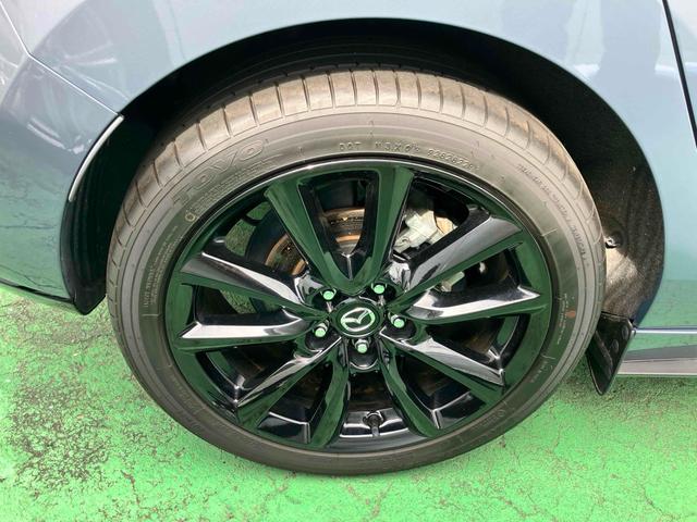ＭＡＺＤＡ３ファストバック ２０Ｓ　ブラックトーンエディション　全周囲カメラ　クリアランスソナー　アダプティブクルーズコントロール　レーンアシスト　衝突被害軽減システム　アルミホイール　オートマチックハイビーム　オートライト　ＬＥＤヘッドランプ　パワーシート（19枚目）