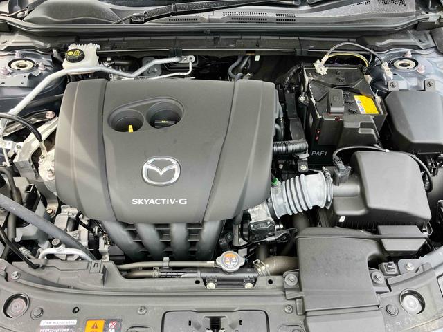 ＭＡＺＤＡ３ファストバック ２０Ｓ　ブラックトーンエディション　全周囲カメラ　クリアランスソナー　アダプティブクルーズコントロール　レーンアシスト　衝突被害軽減システム　アルミホイール　オートマチックハイビーム　オートライト　ＬＥＤヘッドランプ　パワーシート（20枚目）
