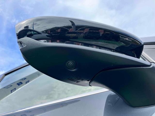 ＭＡＺＤＡ３ファストバック ２０Ｓ　ブラックトーンエディション　全周囲カメラ　クリアランスソナー　アダプティブクルーズコントロール　レーンアシスト　衝突被害軽減システム　アルミホイール　オートマチックハイビーム　オートライト　ＬＥＤヘッドランプ　パワーシート（23枚目）