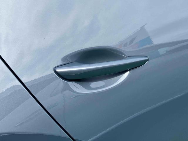 ＭＡＺＤＡ３ファストバック ２０Ｓ　ブラックトーンエディション　全周囲カメラ　クリアランスソナー　アダプティブクルーズコントロール　レーンアシスト　衝突被害軽減システム　アルミホイール　オートマチックハイビーム　オートライト　ＬＥＤヘッドランプ　パワーシート（26枚目）