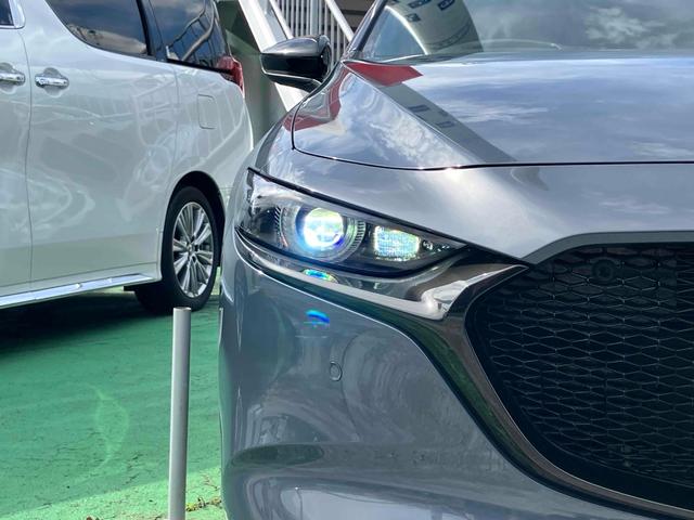 ＭＡＺＤＡ３ファストバック ２０Ｓ　ブラックトーンエディション　全周囲カメラ　クリアランスソナー　アダプティブクルーズコントロール　レーンアシスト　衝突被害軽減システム　アルミホイール　オートマチックハイビーム　オートライト　ＬＥＤヘッドランプ　パワーシート（32枚目）