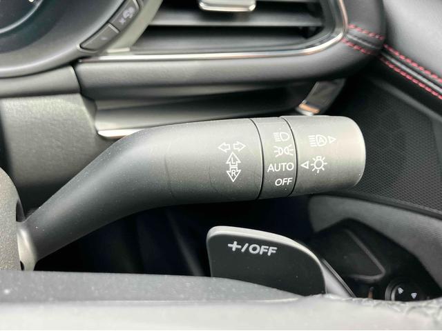 ＭＡＺＤＡ３ファストバック ２０Ｓ　ブラックトーンエディション　全周囲カメラ　クリアランスソナー　アダプティブクルーズコントロール　レーンアシスト　衝突被害軽減システム　アルミホイール　オートマチックハイビーム　オートライト　ＬＥＤヘッドランプ　パワーシート（47枚目）